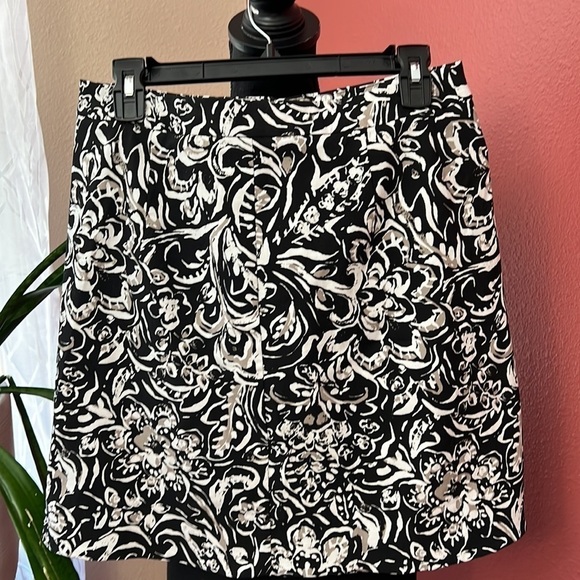 Margaret M Deandra A-line Floral Mini Skirt Size M - Picture 4 of 6